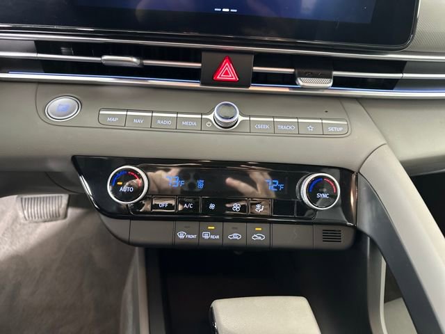 Certified 2024 Hyundai Elantra SEL image 23