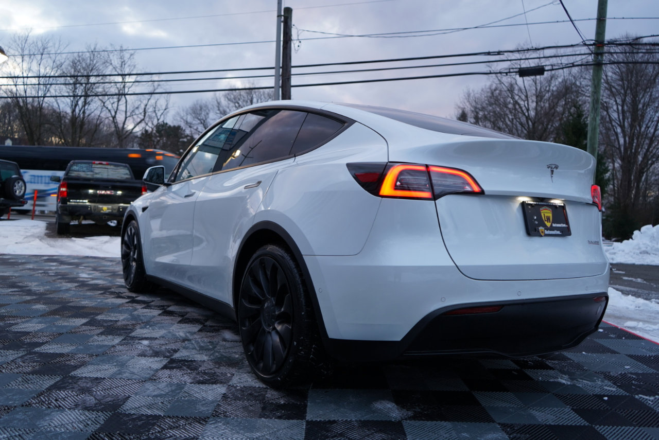 Used 2020 Tesla Model Y Performance image 13