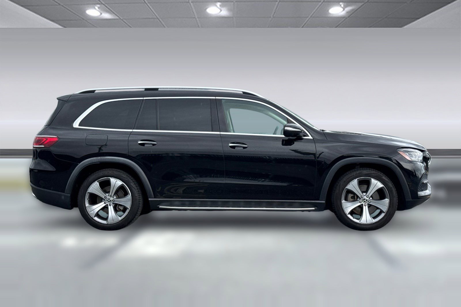 Used 2021 Mercedes-Benz GLS 450 4MATIC image 8