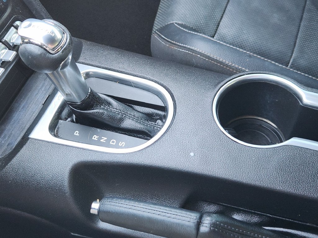 Used 2019 Ford Mustang Premium RWD image 20