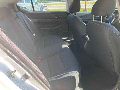 Used 2022 Nissan Altima 2.5 S image 14