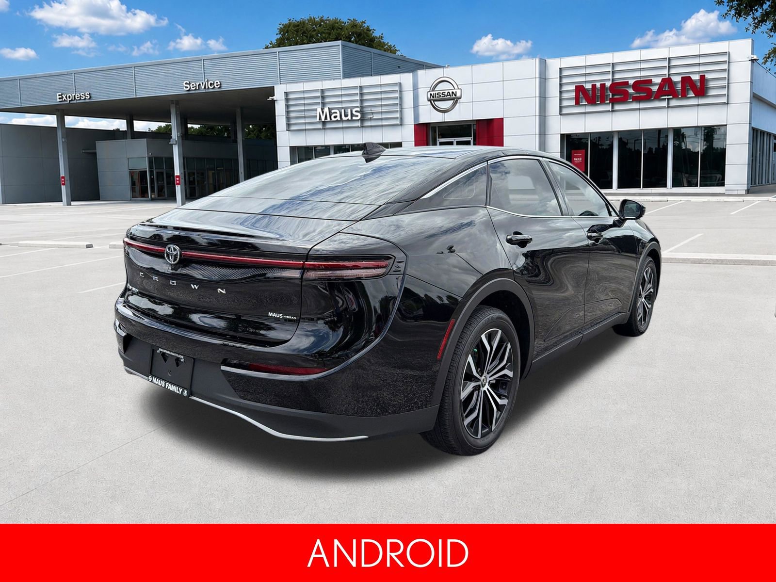 Used 2025 Toyota Crown AWD/4WD image 4