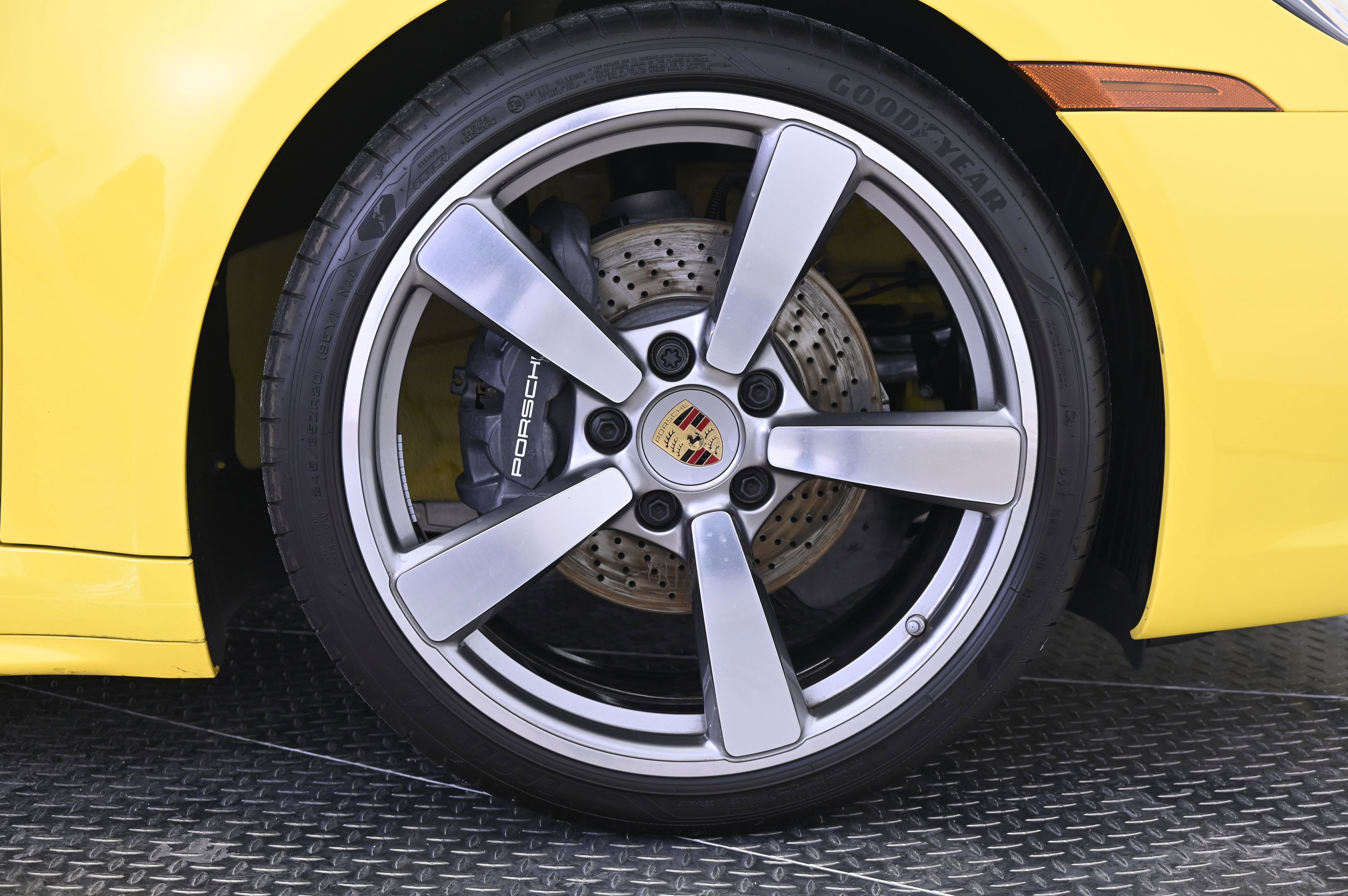 Certified 2024 Porsche 911 Carrera image 14