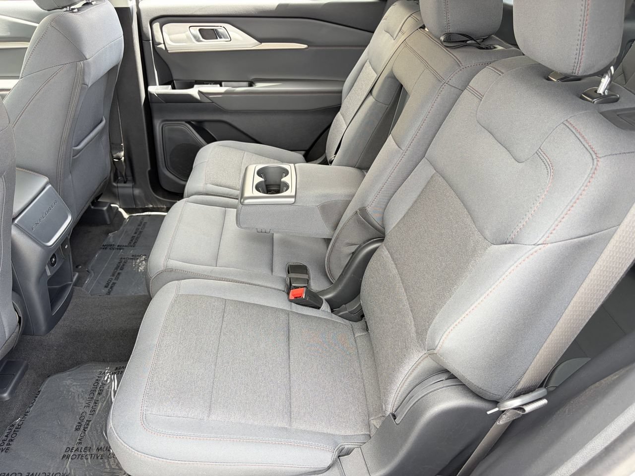 Used 2025 Ford Explorer Active RWD image 17