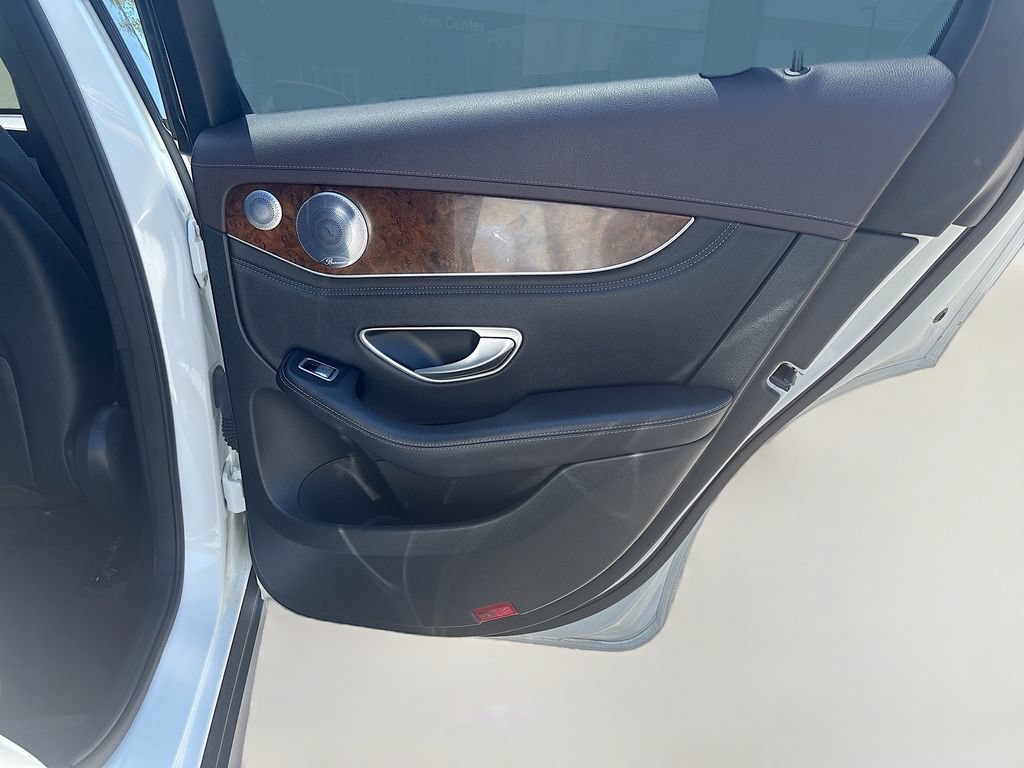 Used 2018 Mercedes-Benz GLC 300 w/ Multimedia Package image 21