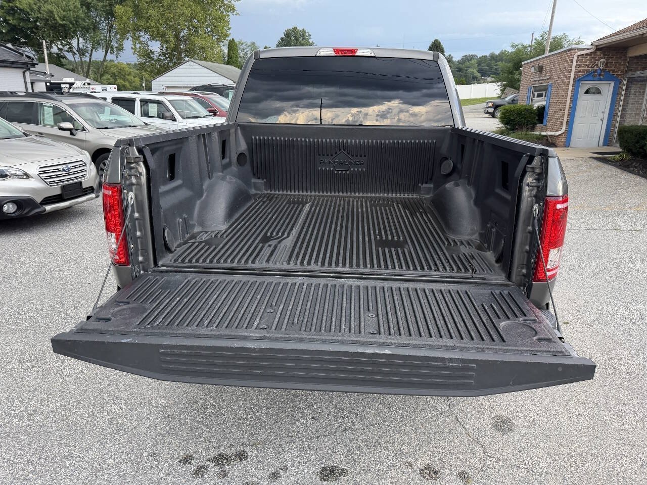 Used 2017 Ford F150 XLT AWD/4WD image 18