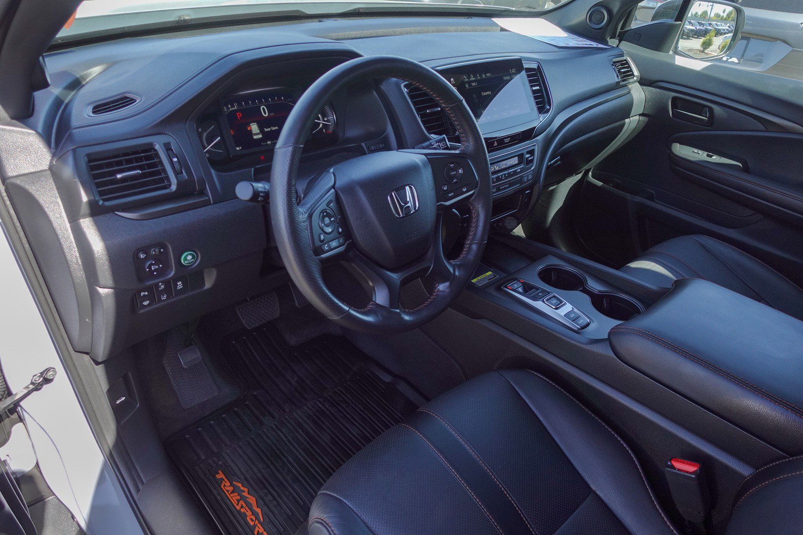 Used 2025 Honda Passport TrailSport image 10