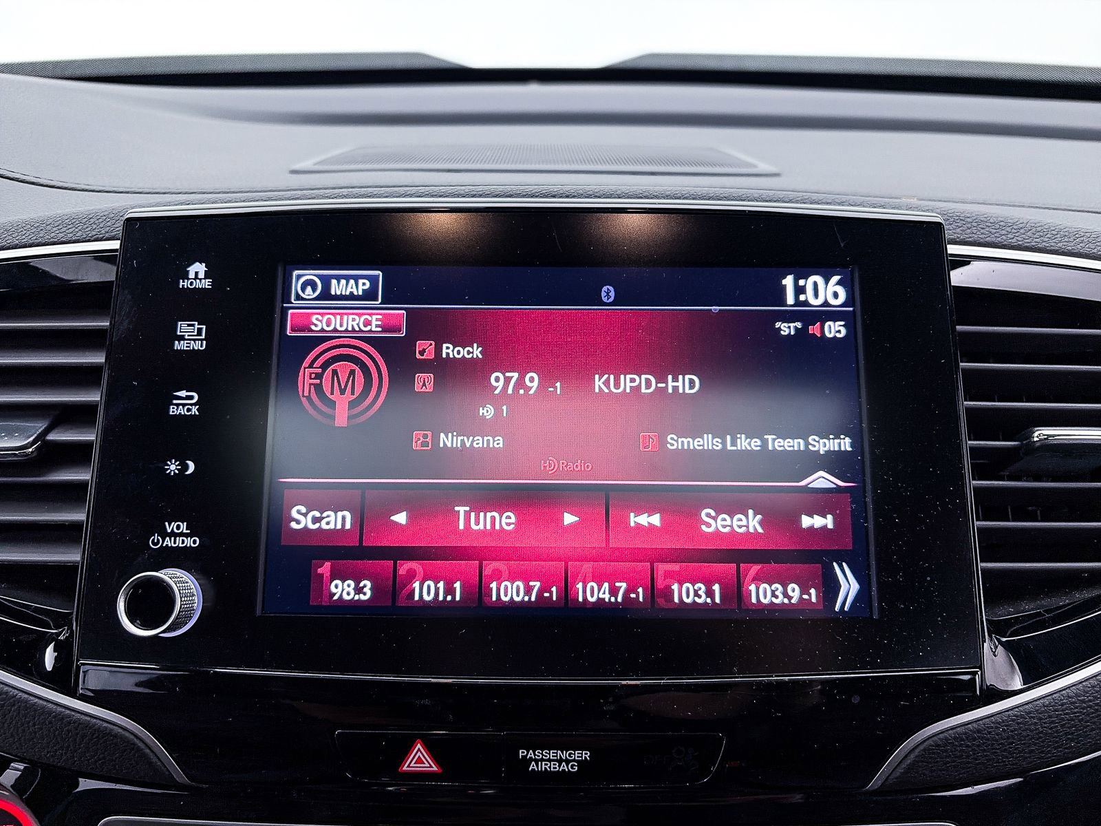 Used 2021 Honda Ridgeline Black Edition image 23