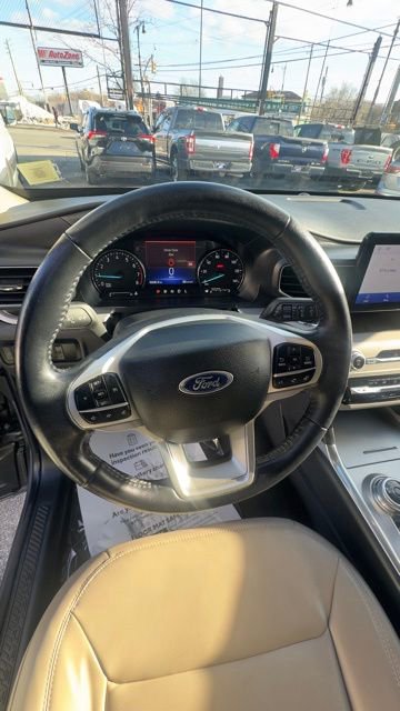 Used 2023 Ford Explorer XLT w/ Equipment Group 202A image 14