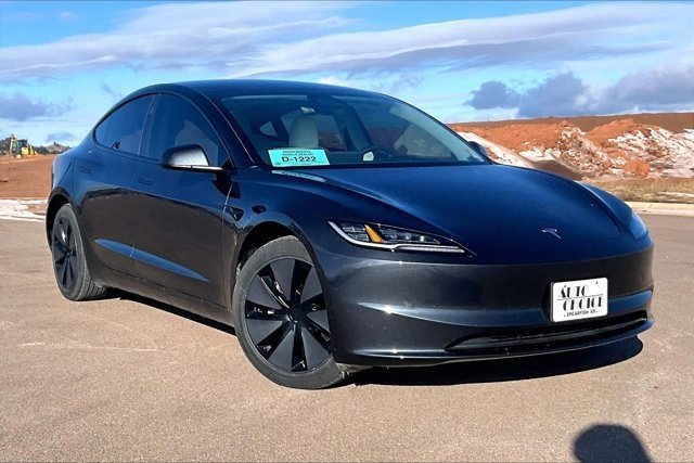 Used 2025 Tesla Model 3 Long Range image 3
