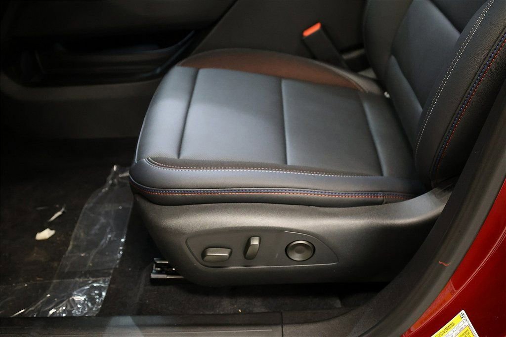 New 2026 Chevrolet Equinox EV RS image 32