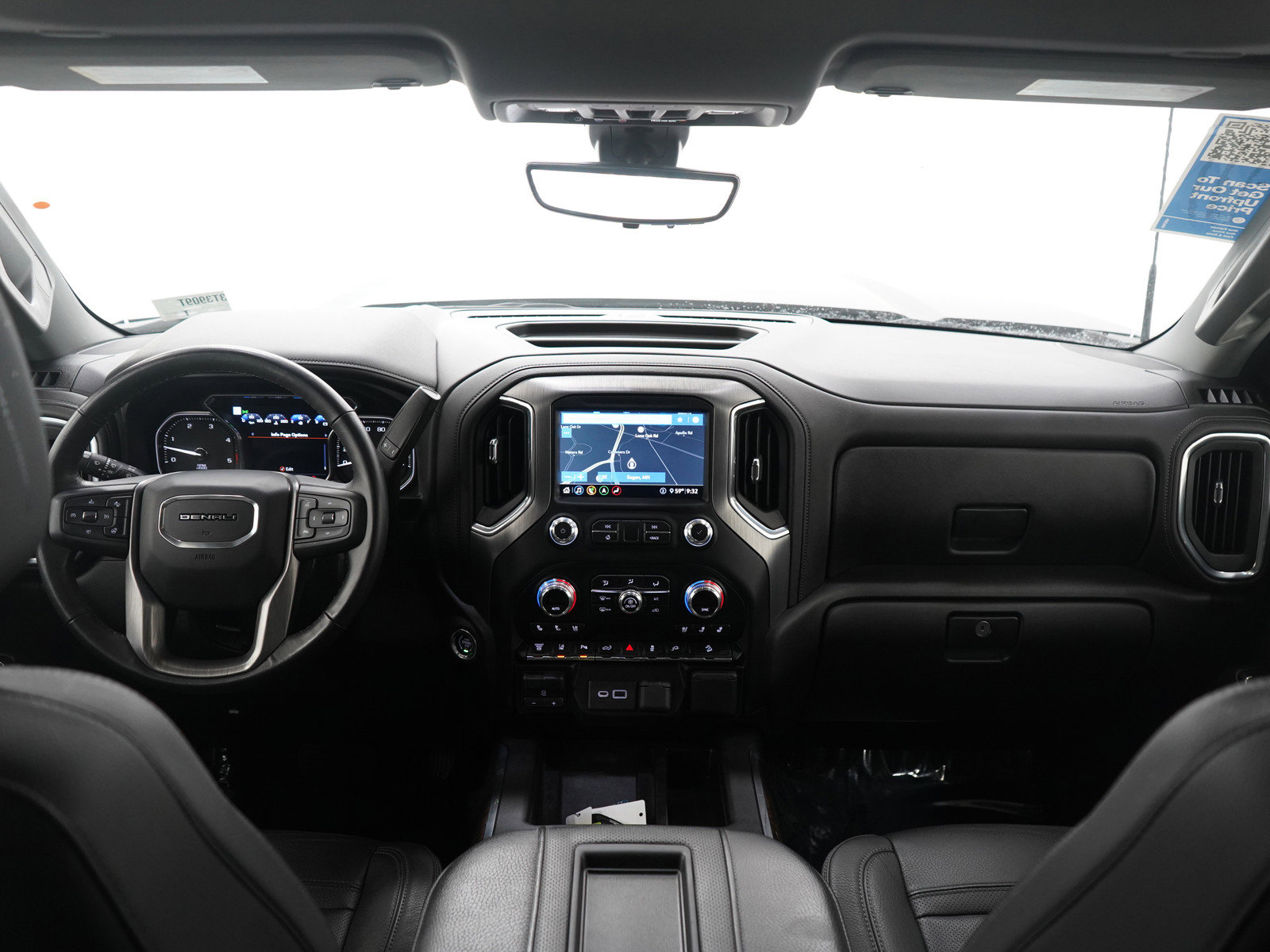 Used 2020 GMC Sierra 3500 Denali w/ Denali Ultimate Package image 15
