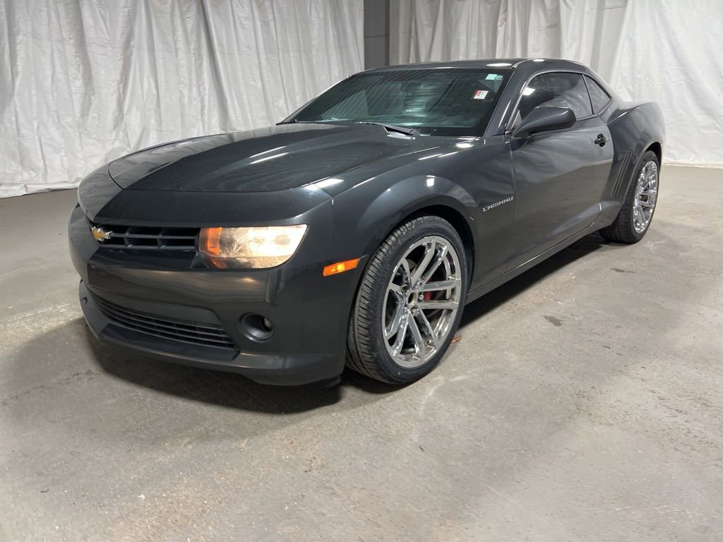 Used 2015 Chevrolet Camaro LT RWD video 3