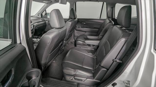 Used 2022 Honda Pilot Touring image 17