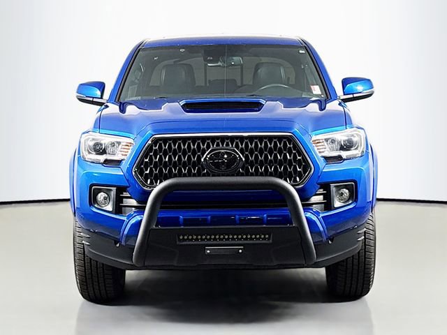 Used 2018 Toyota Tacoma TRD Sport video 2