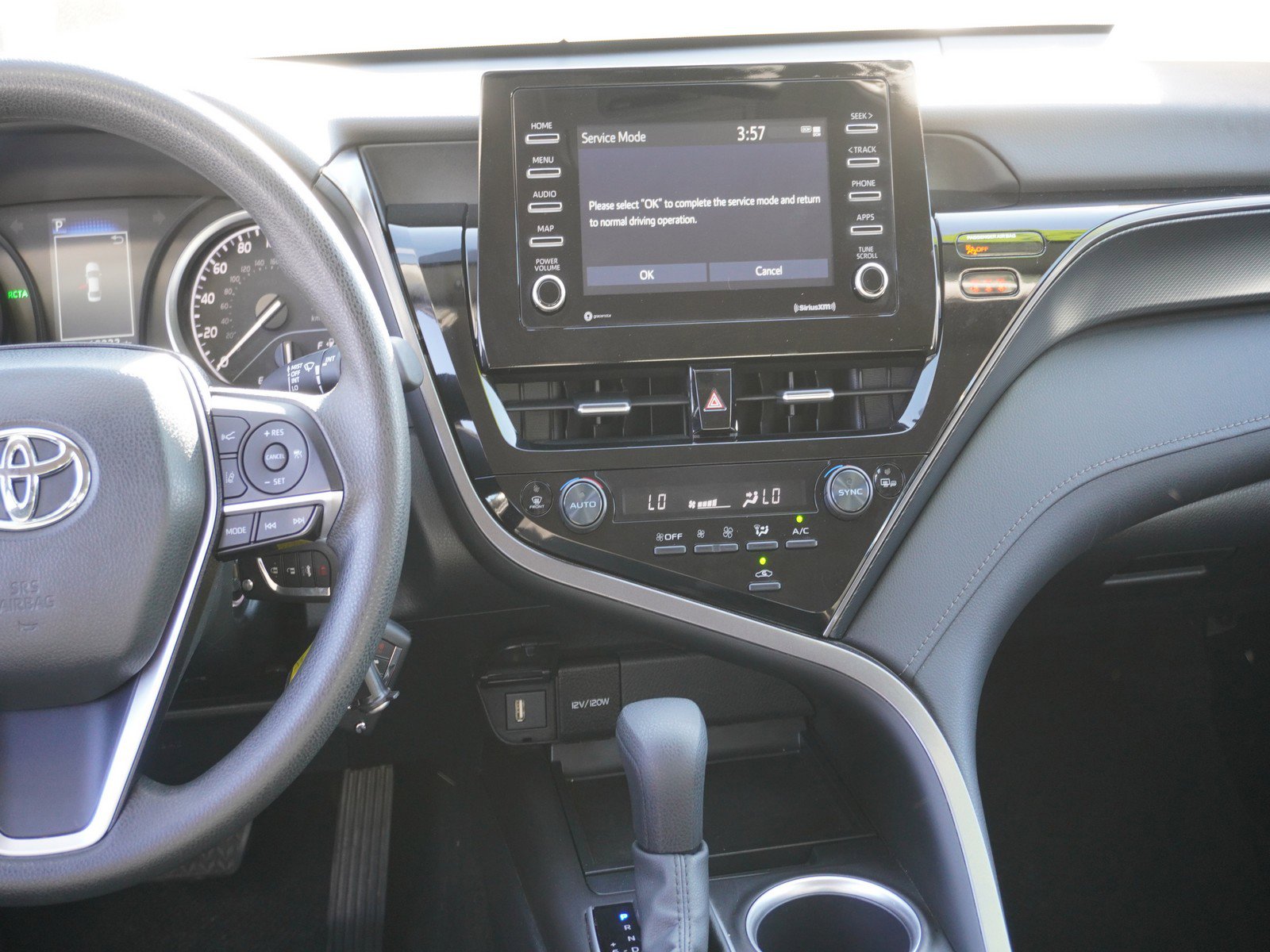 Used 2024 Toyota Camry LE image 14