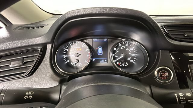 Used 2020 Nissan Rogue SV AWD/4WD image 17