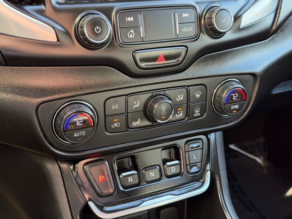 Used 2019 GMC Terrain SLT AWD/4WD image 15