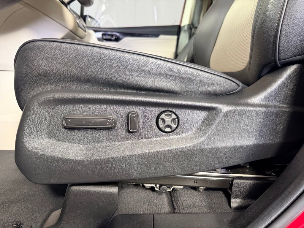 Used 2025 Honda Odyssey Elite image 27