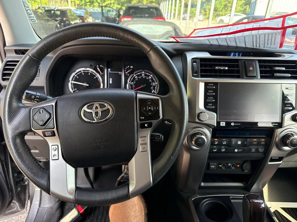 Used 2020 Toyota 4Runner Limited RWD image 11