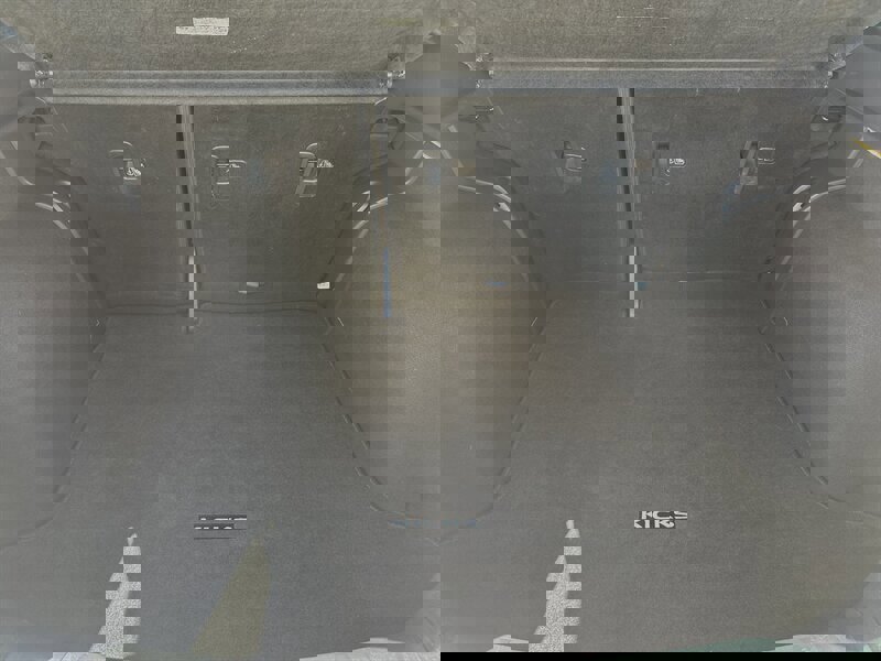 Used 2020 Nissan Kicks SR image 10