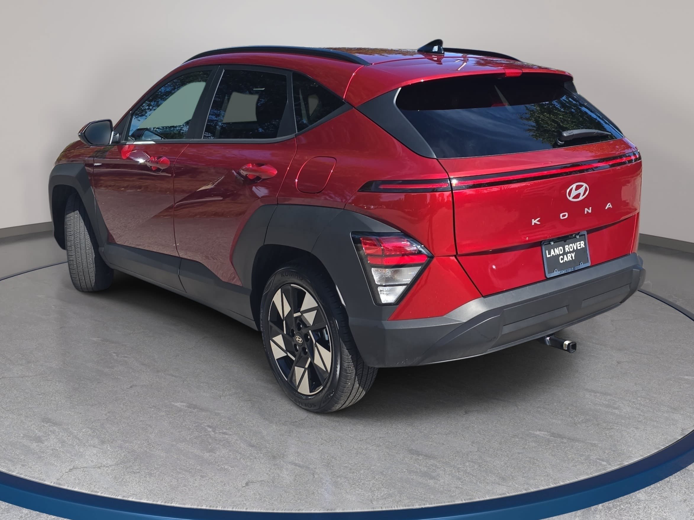 Used 2025 Hyundai Kona SEL FWD image 7
