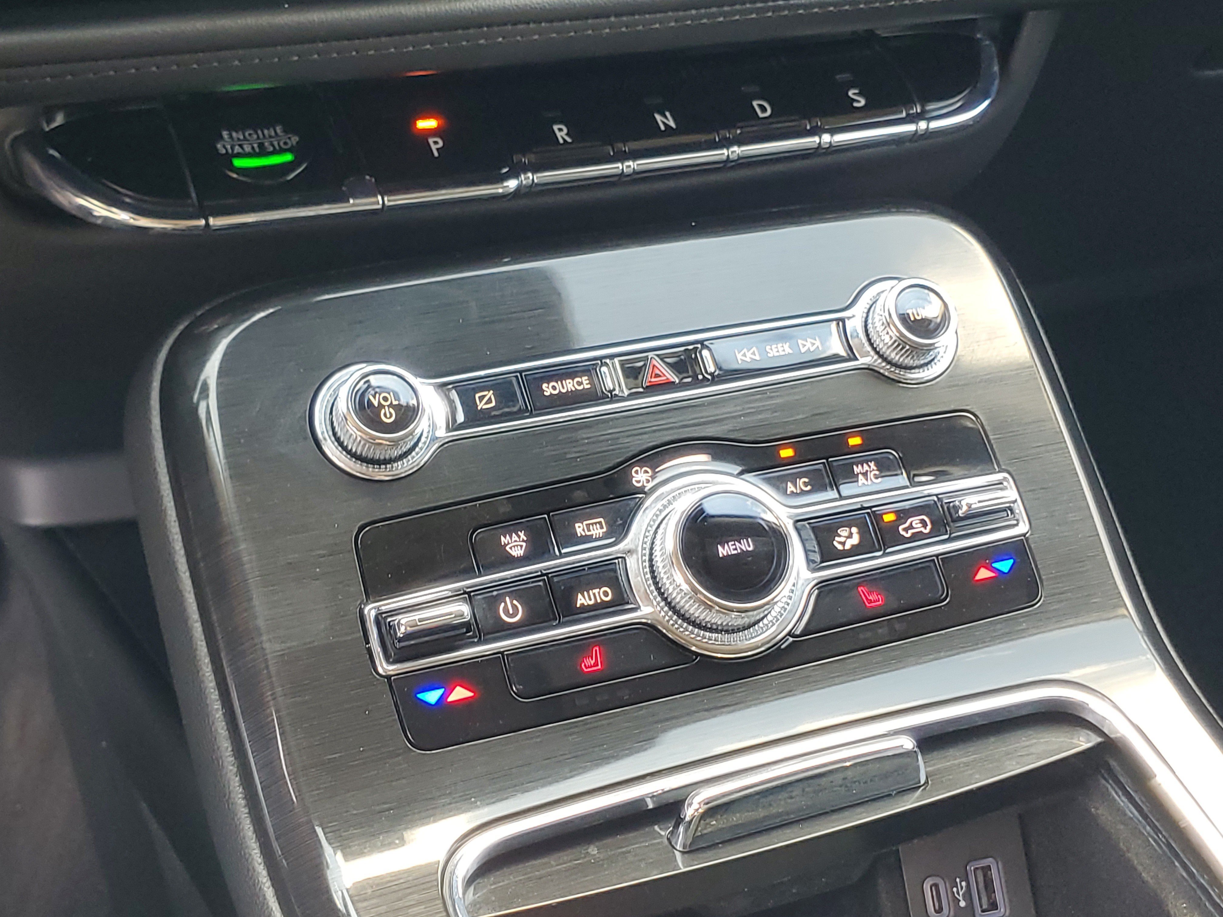 Certified 2023 Lincoln Nautilus AWD w/ Premium Package image 18