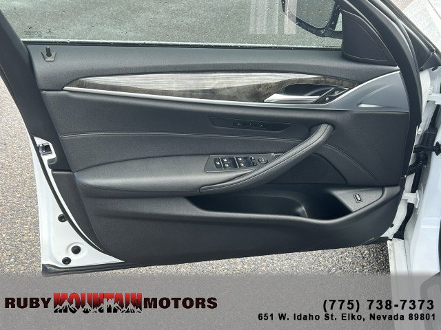 Used 2017 BMW 530i RWD image 9