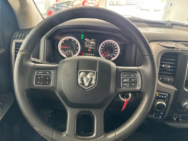 Used 2018 RAM 1500 Express AWD/4WD image 29