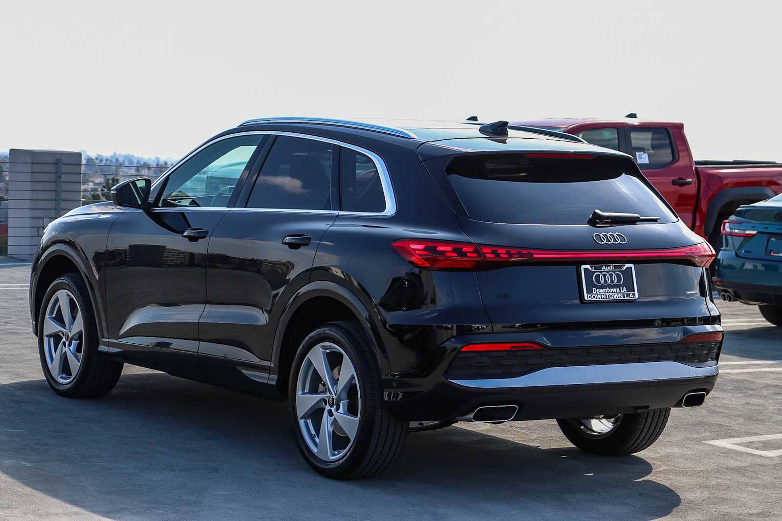 Used 2025 Audi Q5 Premium Plus w/ Premium Plus image 6