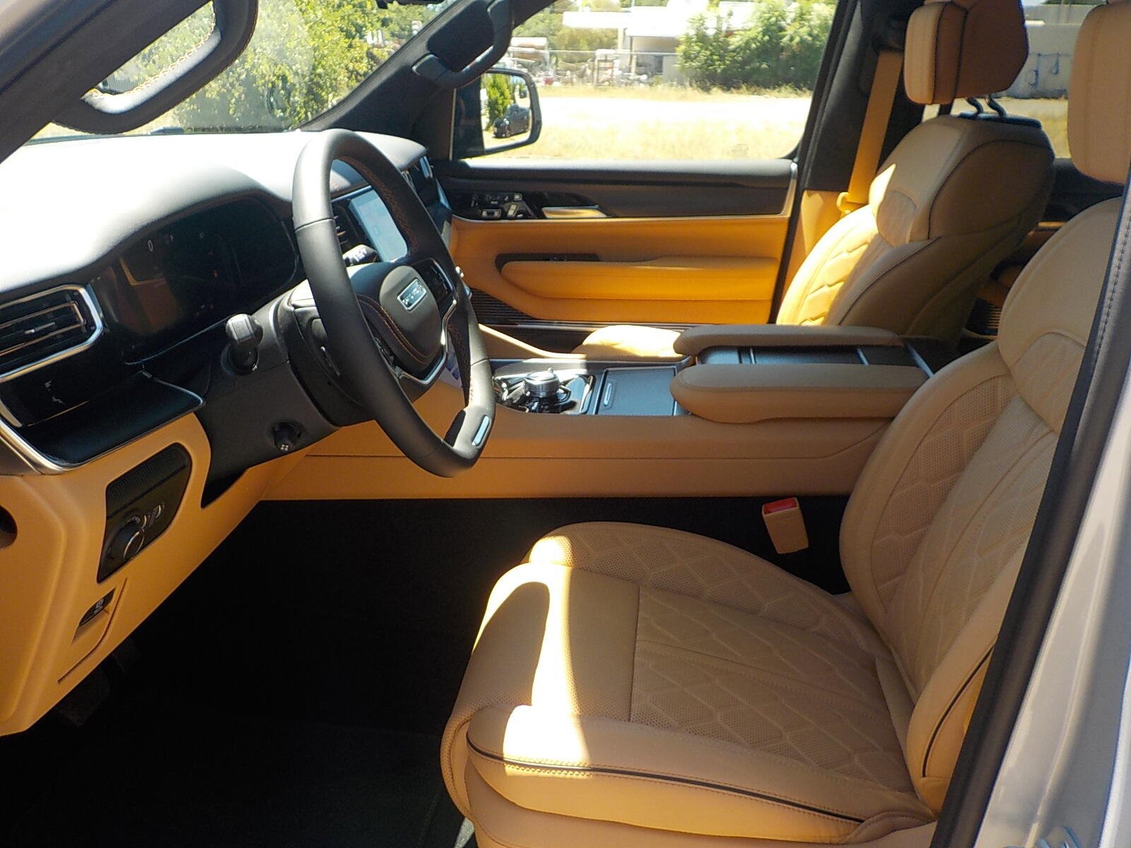 New 2026 Jeep Grand Wagoneer Summit AWD/4WD image 6