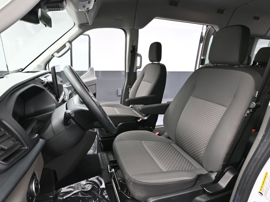 Used 2024 Ford Transit 350 XLT image 21
