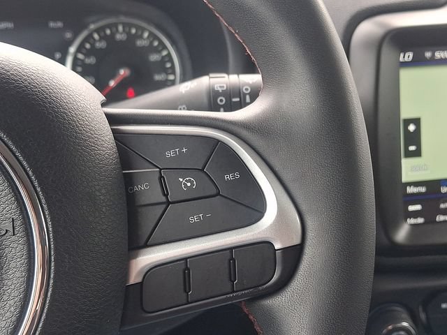 Used 2023 Jeep Renegade Trailhawk AWD/4WD image 22