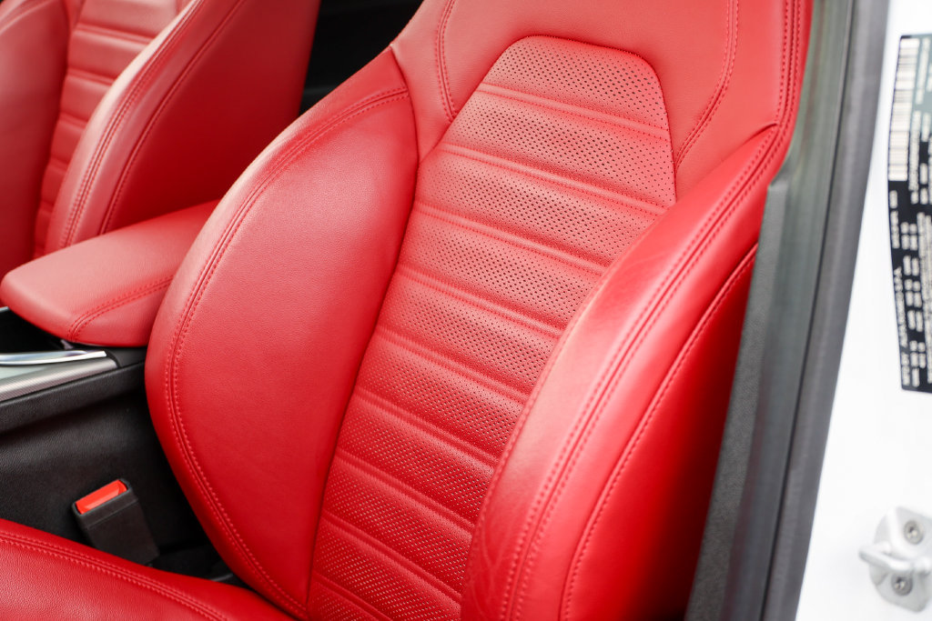 Used 2024 Alfa Romeo Giulia Veloce RWD image 38