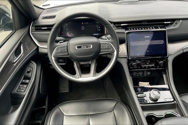 Used 2024 Jeep Grand Cherokee Limited 4xe image 8