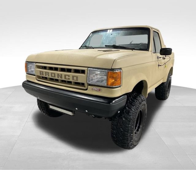 Used 1989 Ford Bronco Custom image 4