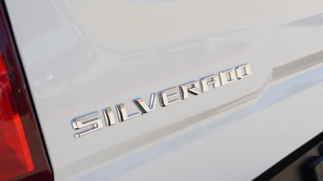 Used 2024 Chevrolet Silverado 1500 ZR2 w/ Technology Package AWD/4WD image 14