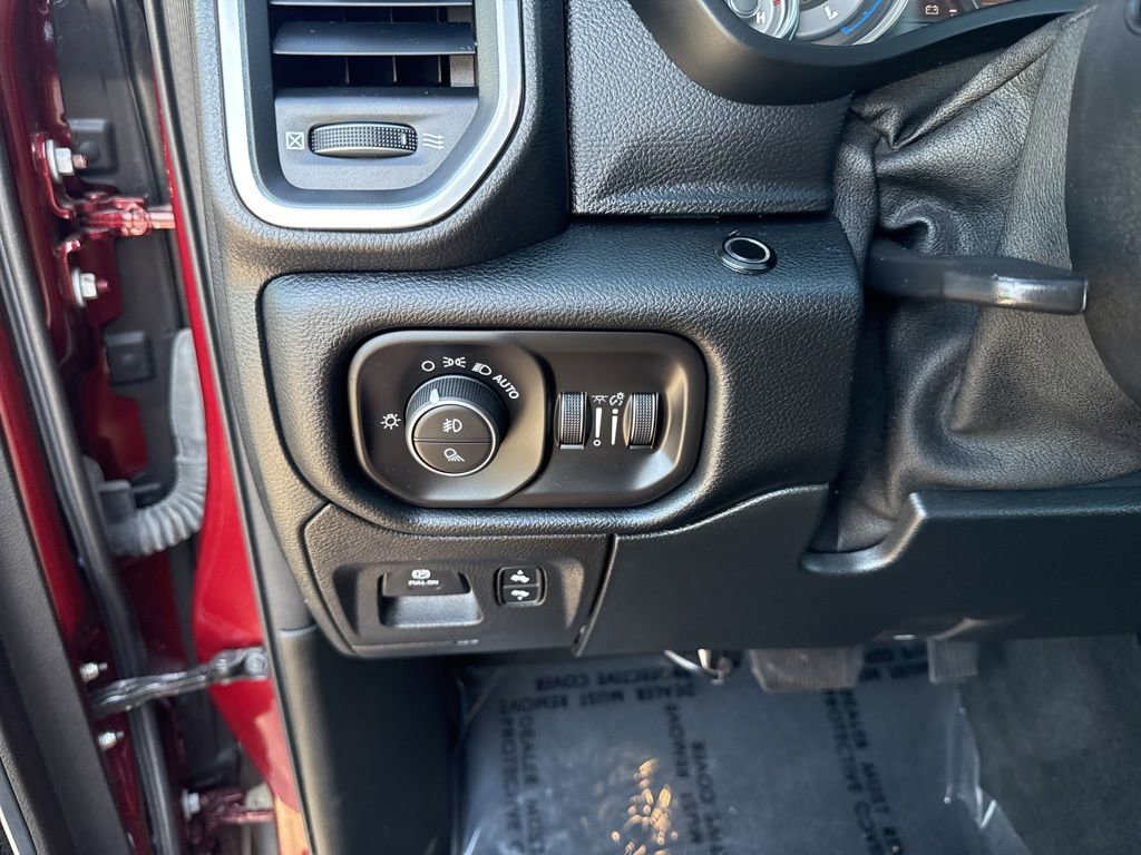 Used 2022 RAM 1500 Laramie w/ Sport Appearance Package AWD/4WD image 16