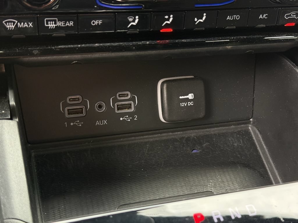 Used 2023 Jeep Grand Cherokee Altitude AWD/4WD image 18
