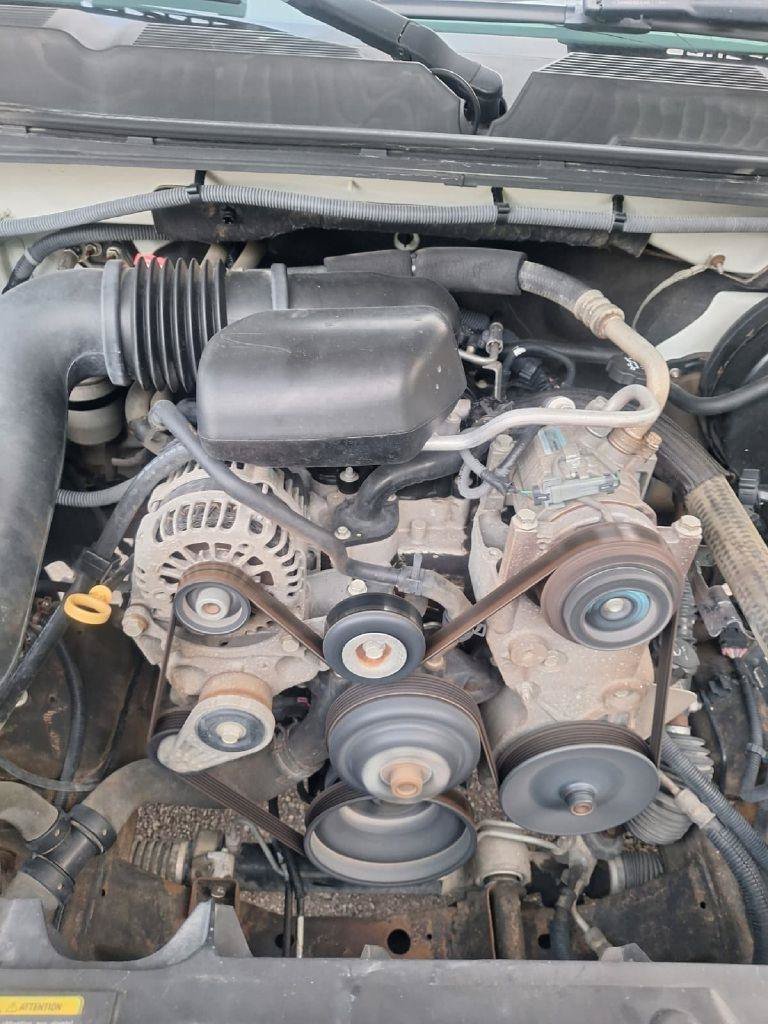 Used 2010 Chevrolet Silverado 1500 W/T RWD image 5