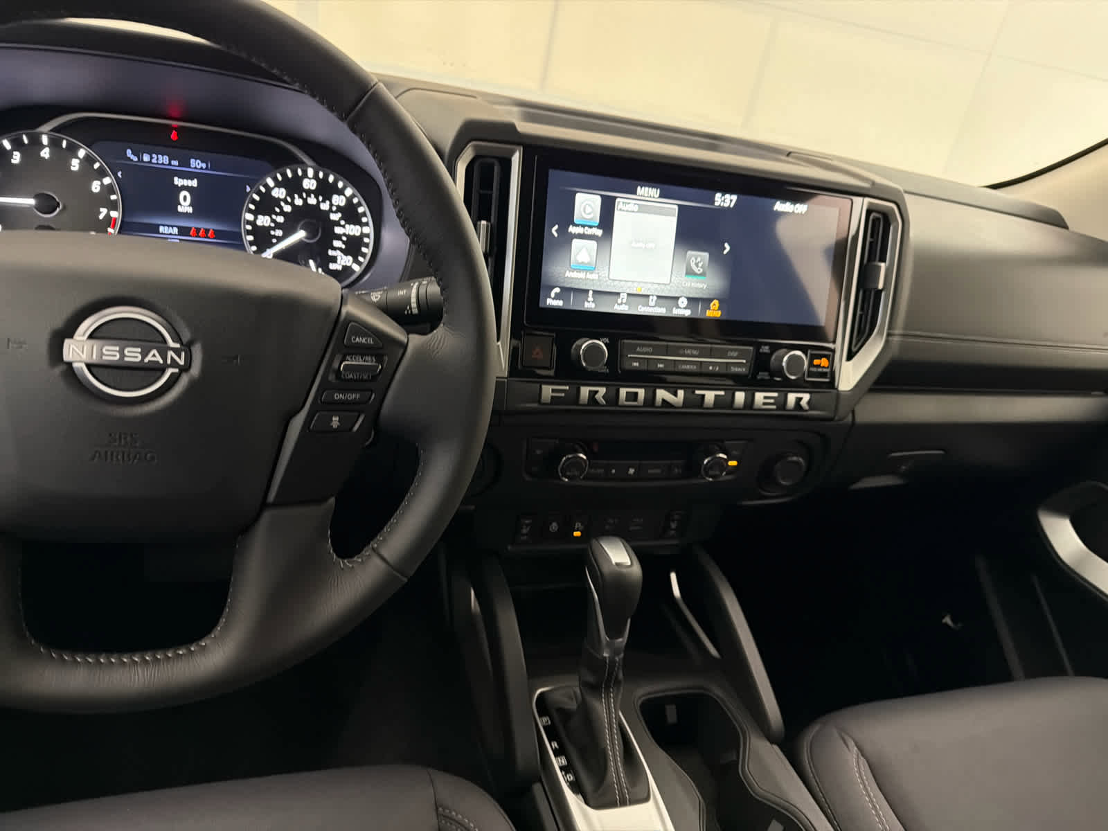 New 2025 Nissan Frontier SV w/ SV Convenience Package image 17