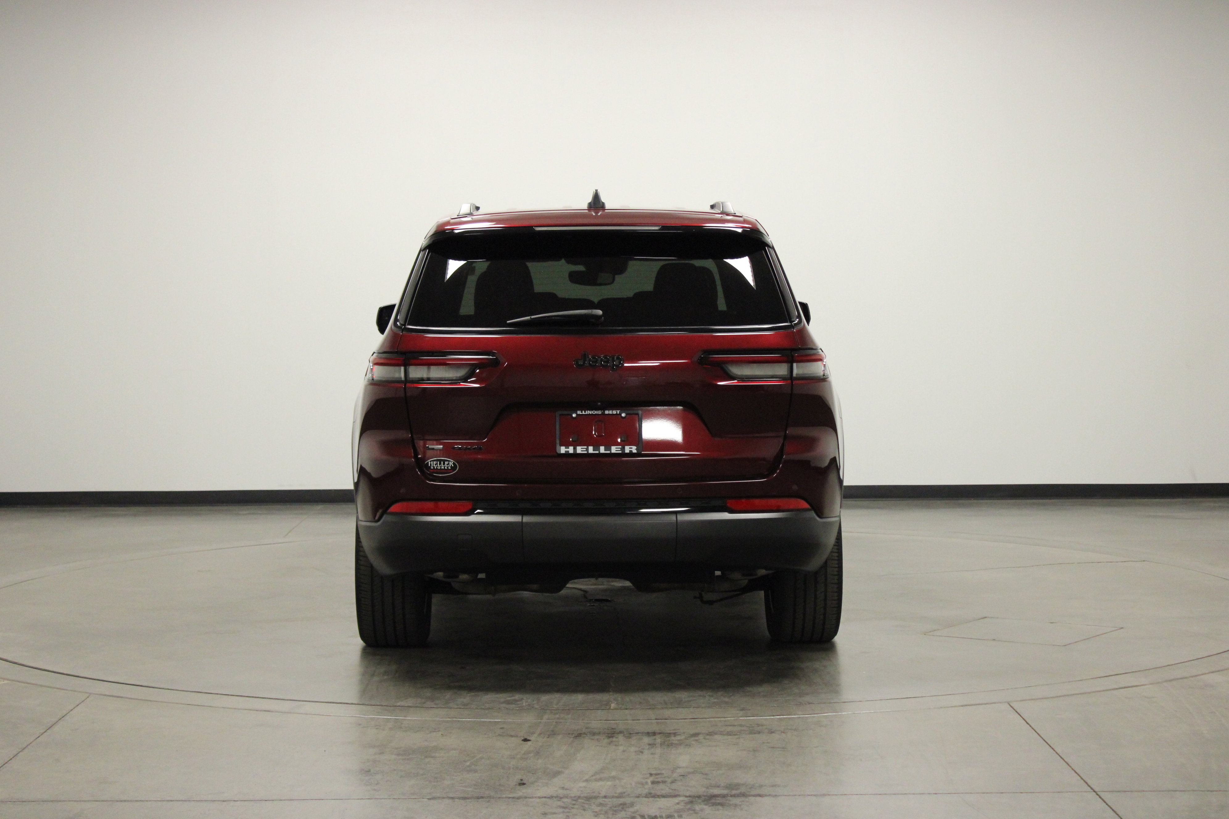 Used 2022 Jeep Grand Cherokee L Laredo image 7