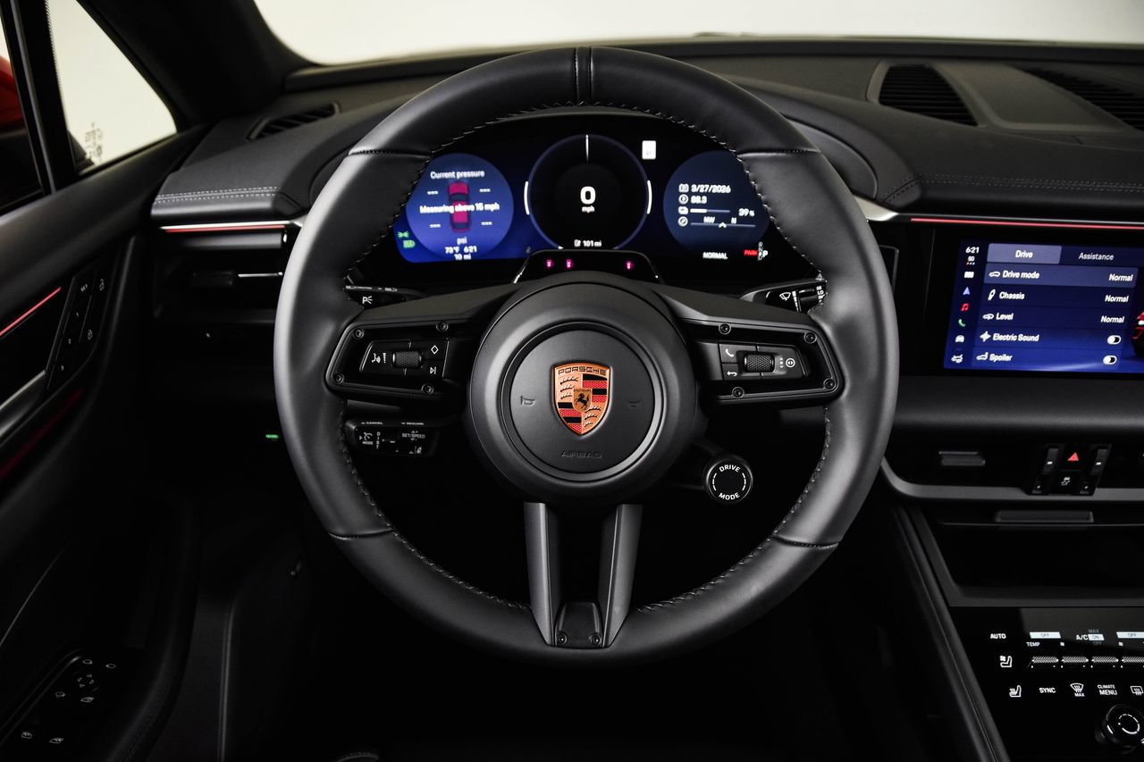 New 2026 Porsche Macan Electric RWD image 26
