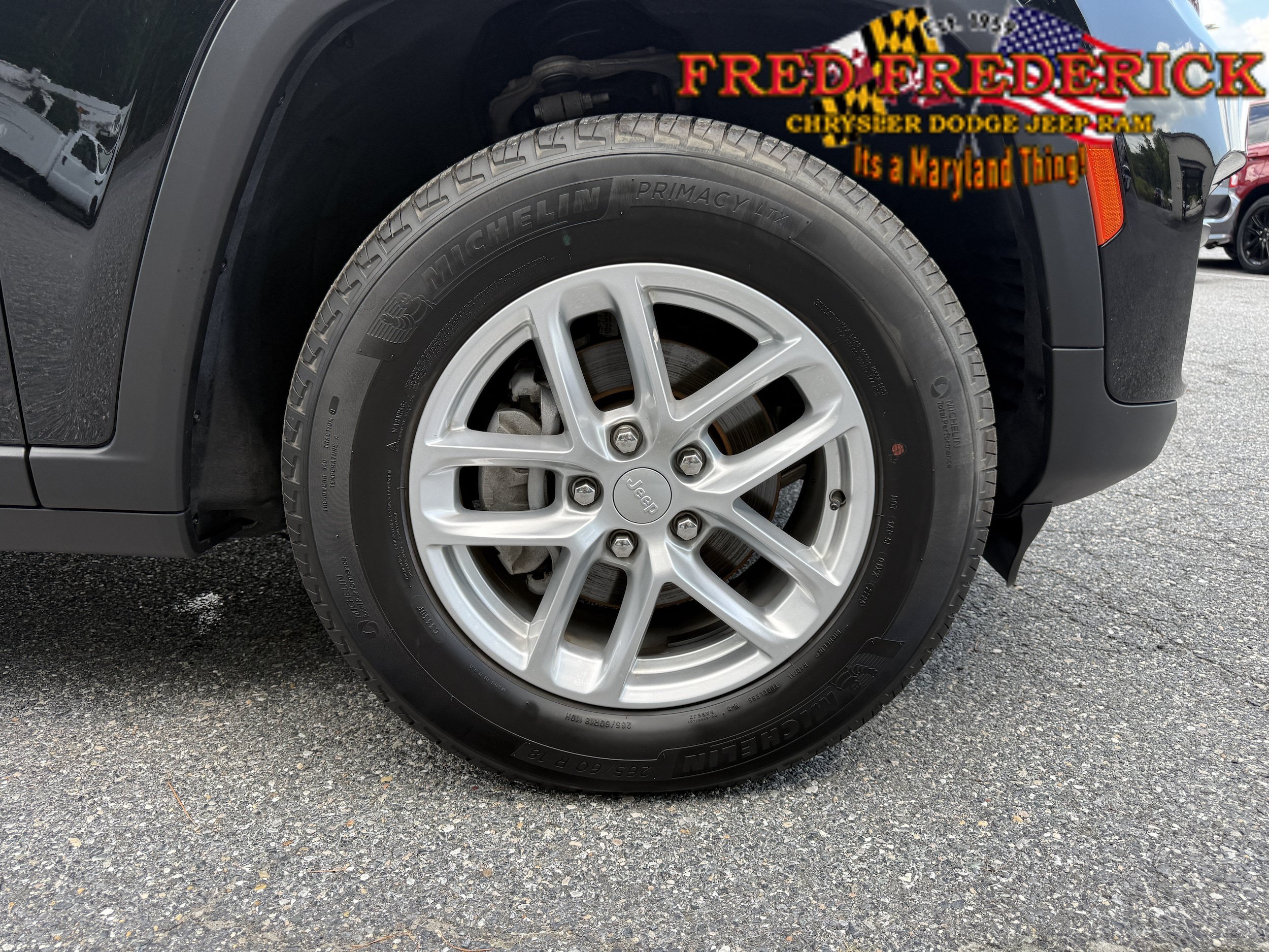 Used 2025 Jeep Grand Cherokee Laredo X AWD/4WD image 10