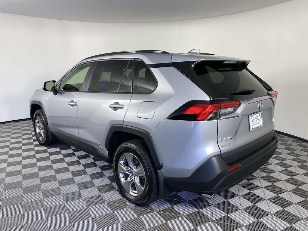 Used 2024 Toyota RAV4 LE AWD/4WD image 6