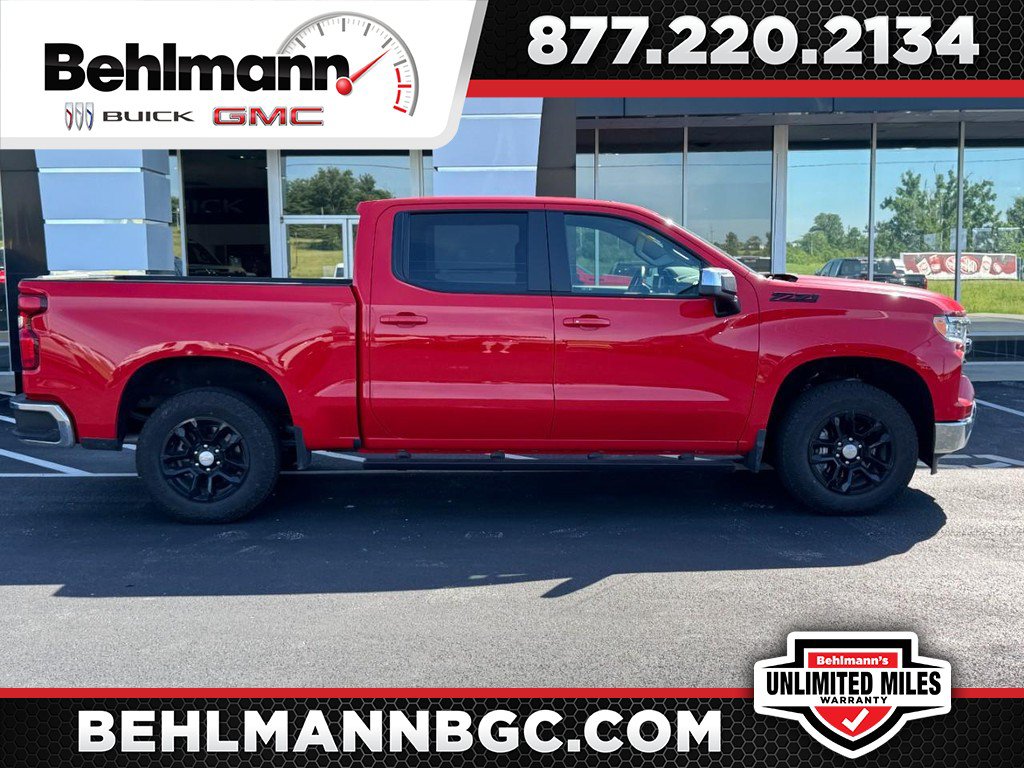 Used 2024 Chevrolet Silverado 1500 LT w/ Z71 Off-Road Package AWD/4WD image 1