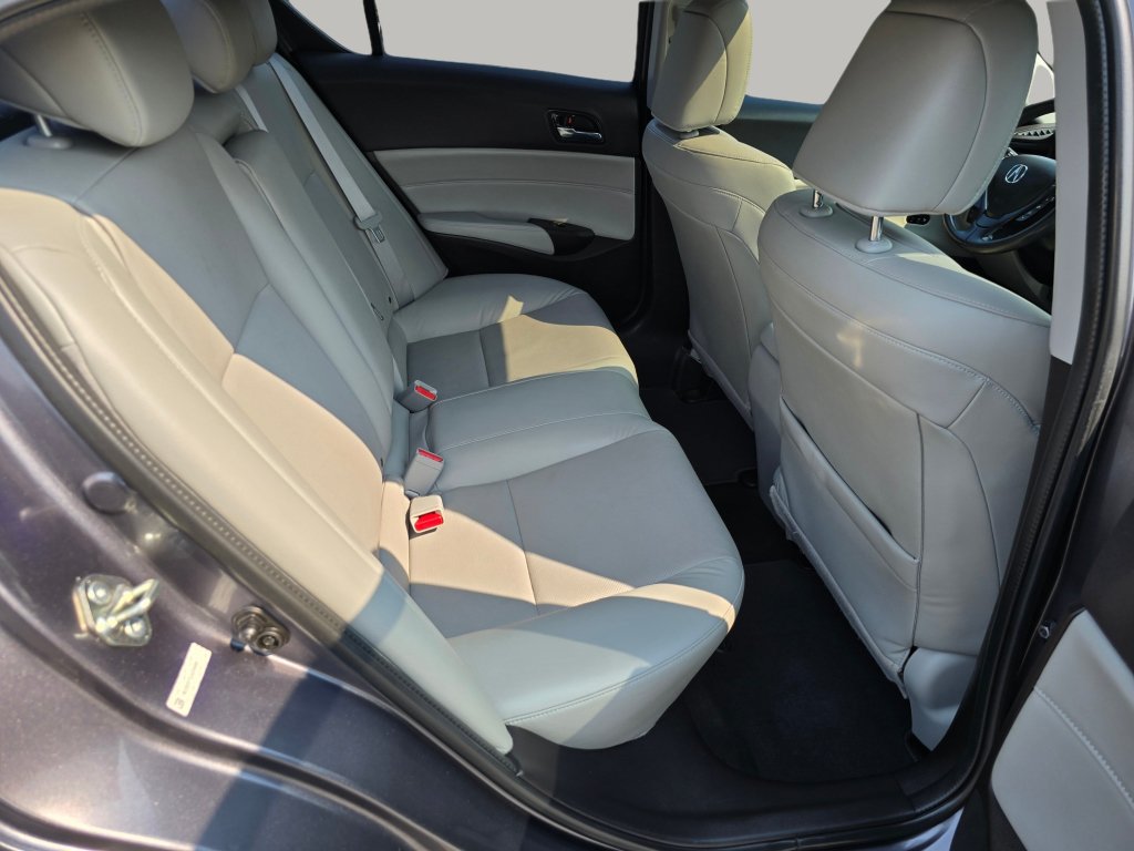 Used 2018 Acura ILX w/ Premium Package FWD image 47