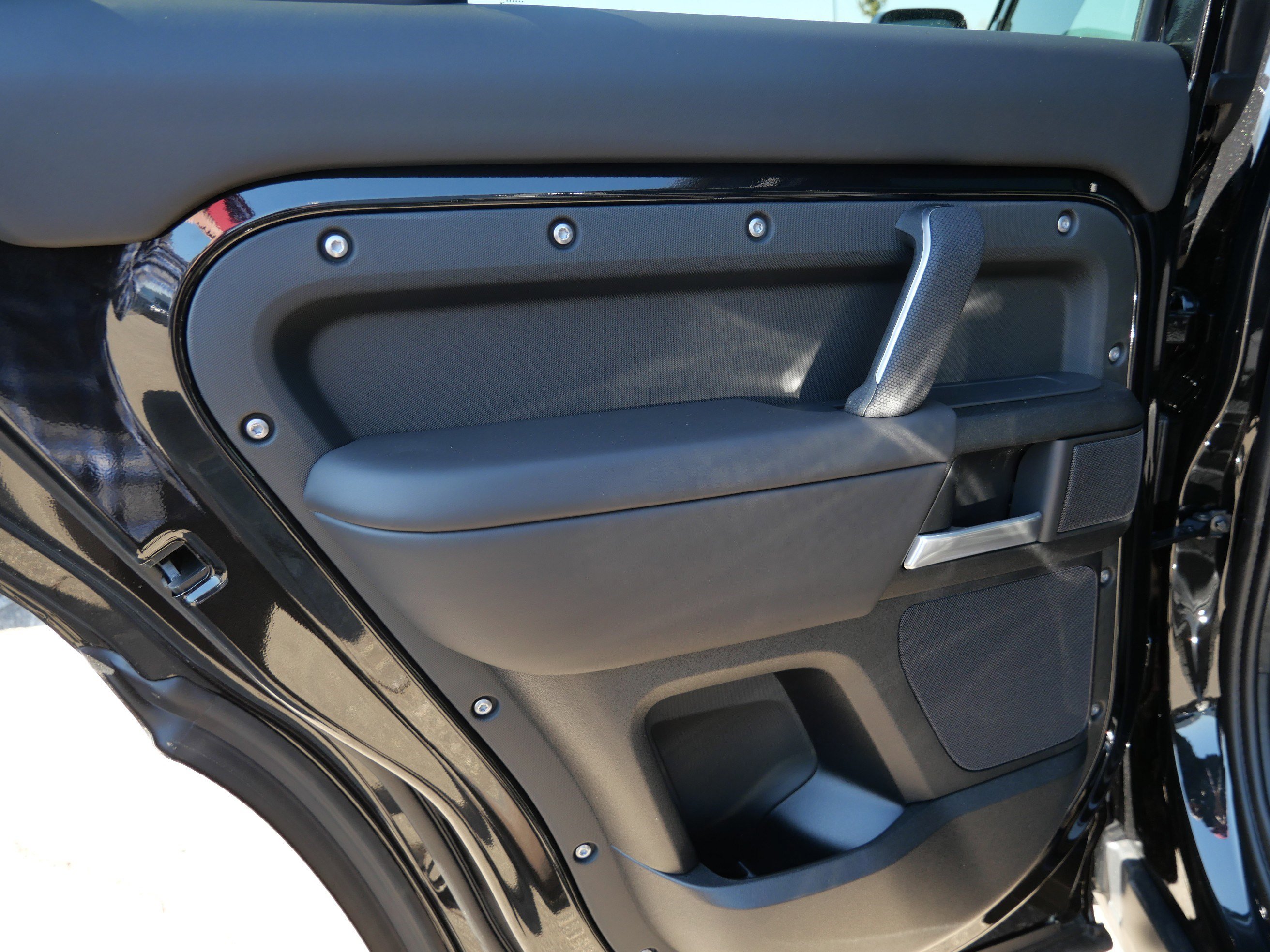 New 2026 Land Rover Defender 130 V8 image 7