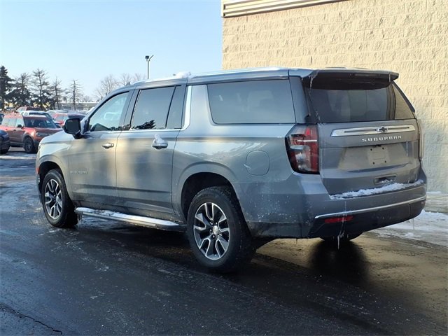 Used 2023 Chevrolet Suburban LS w/ Driver Alert Package image 4