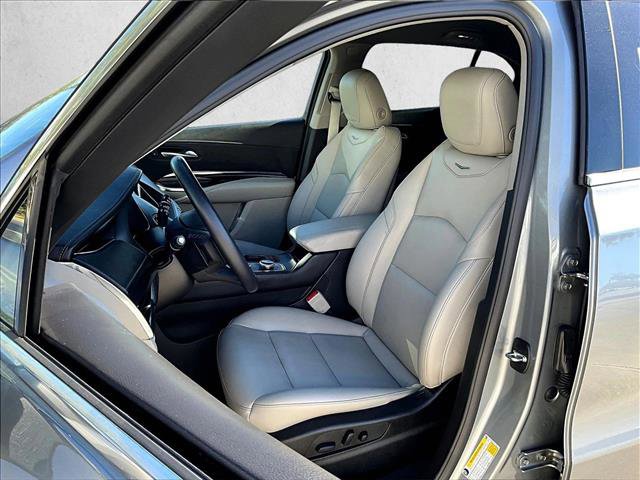 Used 2023 Cadillac XT4 Luxury image 27